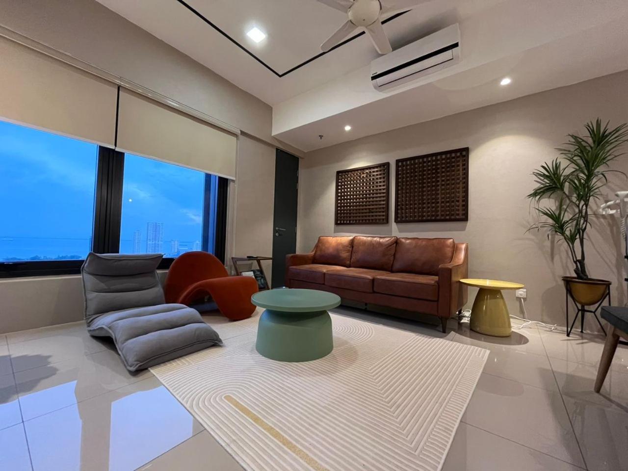 Tropicana 218 X Airlevate Suites George Town Pokoj fotografie